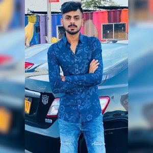 Meet your Posher, Basit